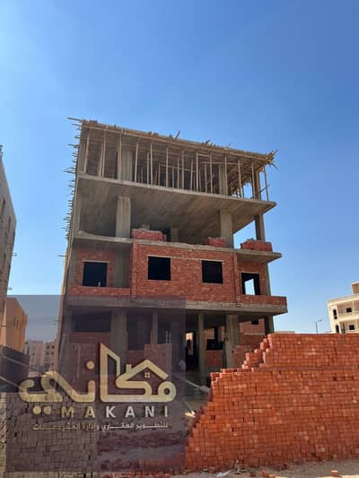 A rare opportunity to own an apartment in the Distinguished District at an exceptional price and in an excellent location. For sale: a 145 sqm second-