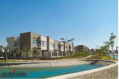 For sale: 220 sqm ground-floor apartment with a garden in Badya Palm Hills compound; immediate delivery at an exceptional price.