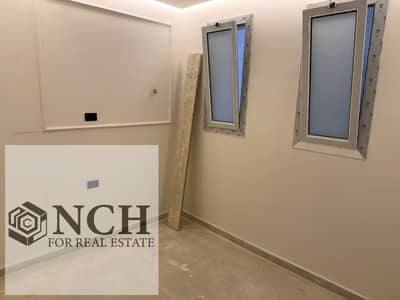 **شقة مميزة بحديقة للإيجار في Hyde Park – First Use**  فرصة مميزة للإيجار داخل **Hyde Park New Cairo**، شقة واسعة بمساحة **205 متر مربع**