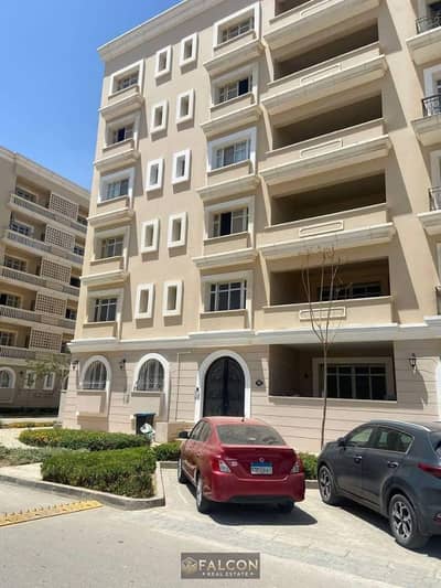شقه كورنر بمقدم900.000مع هايد بارك باميز مناطق التجمع قسط hyde park - new cairo