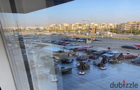 مكتب بسعر مميز فى ذا جيت بلازا مول  الشيخ زايد بجوار اركان بلازا