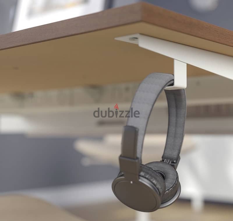 Studying desk 5