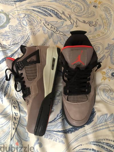 jordan 4m mirror original, brand new, size 42