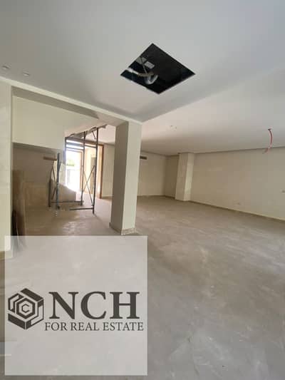**Code SVR3334 | First-Use Middle Townhouse for Rent in SODIC Villette**  An exceptional opportunity to rent a spacious **Middle Townhouse in SODIC