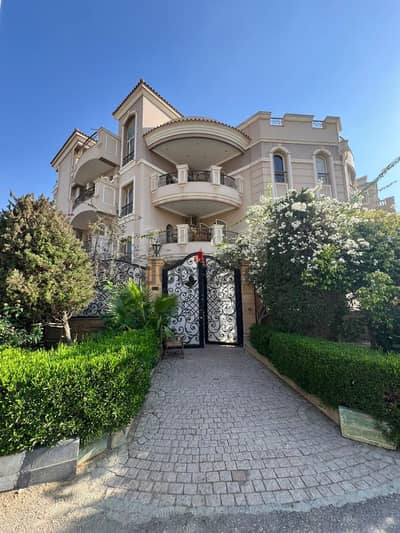 فيلا مفروشة للبيع فاخرة سوبر لوكس في غرب سوميد الارض 650م –1200م مباني