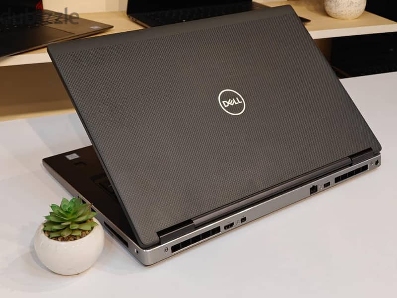 Dell Precision 7740 - RTX 5000 16GB 1