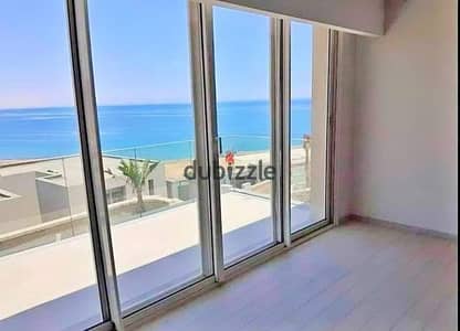 فرصة مميزة لامتلاك شاليه جاهز للسكن فورًا داخل كمبوند لافيستا بتشطيب كامل ومرافق وخدمات متكاملة