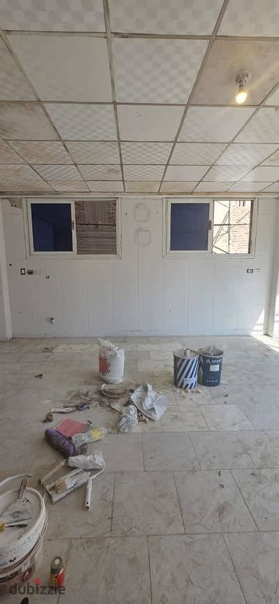  Ground-Floor Factory for Rent – ​​Industrial Zone, Fifth Settlement  An excellent rental opportunity in the Industrial Zone of the Fifth Settlement