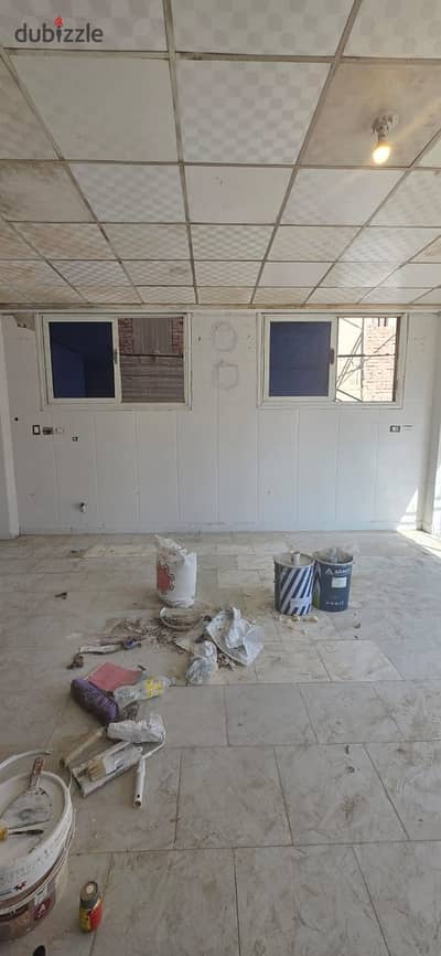  Ground-Floor Factory for Rent – ​​Industrial Zone, Fifth Settlement  An excellent rental opportunity in the Industrial Zone of the Fifth Settlement