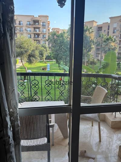 For rent, an apartment of 182sqm in Al Rehab 2, with a wooden kitchen and air conditioners