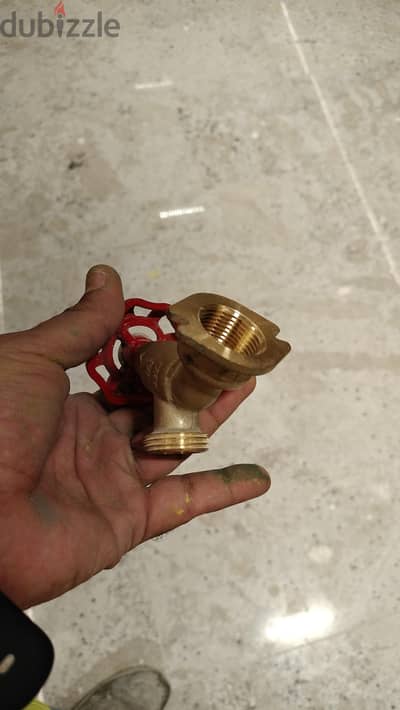 للبيع ٣ حنفية نحاس ٣/٤