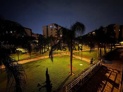 Luxury 400m² Apartment for Sale in Madinaty | Wide Garden View