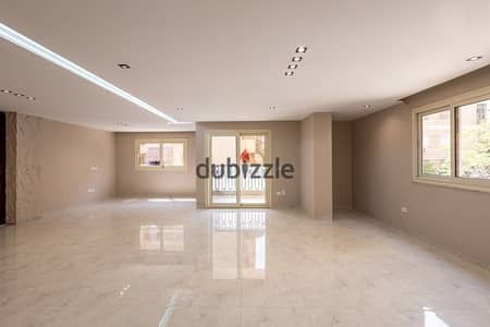 تشطيب فندقى عالمفتاح الترا لوكس مساحه خرافيه ٢٥٠ متر ٣ غرف ٣ حمامات بنبيل وقاد ارض،جوالف