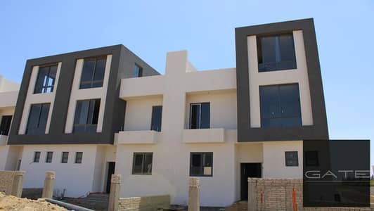 فرصة مميزة لامتلاك توين هاوس في Lake West Sheikh Zayed – Phase 3، بموقع مميز وإطلالة رائعة على الليكس