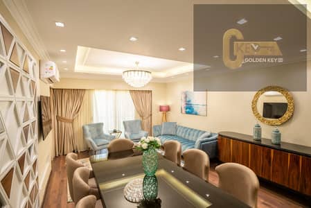 شقه مفروشه فندقيه للايجار فى منطقه القاهره الجديدة بالرحاب حيث قريبه من السوق الشرقى و منطقه المطاعم و المولات مثل مول كايرو فيستفال و المدارس