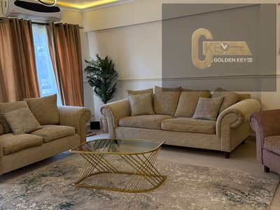 لعشاق السكن الراقي والمساحات الكبيره داخل مدينه الرحاب شقه فندقيه بالكامل للإيجار بجوار السوق الشرقي مباشره وجميع الخدامات