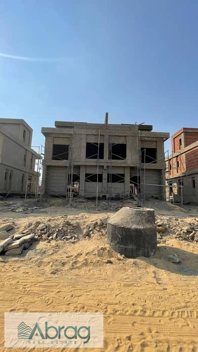 Standalone villa for sale, 419 sqm, located at Gate 1, Plot 2, in The Haven Compound; 8-year installment plan available; one minute from the Dahshur L