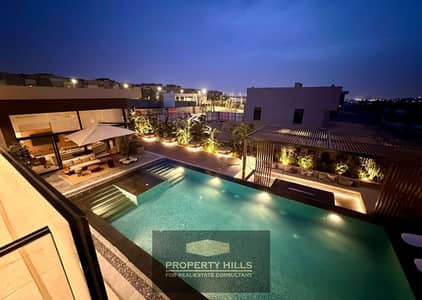 فيلا بانورامية 792 متر 3 ادوار مع حمام سباحة خاص بسعر لقطة بجوار Palm Hills و Safwaa City و El Khamayel