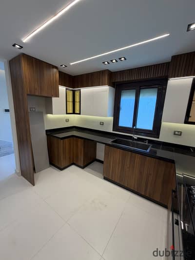 Corner Townhouse for Rent in Hyde Park Compound New Cairo Fifth Settlement Prime Location Luxury Townhouse for Rent in New Cairo Premium Residential Compound