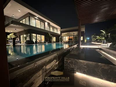 Panoramic villa, 792 square meters, 3 floors with a private swimming pool, at a bargain price near Palm Hills, Safwaa City and El Khamayel