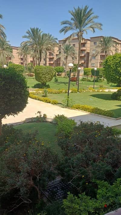 شقة للايجار بالرحاب موقع مميز بحالة أول سكن