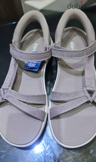 skechers women slip ins sandals size 41 (new)