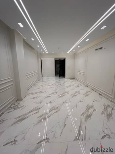 Luxury finished Apartment First Use for Sale in El Khamayel Compound –  Ready to move - Prime location Open view