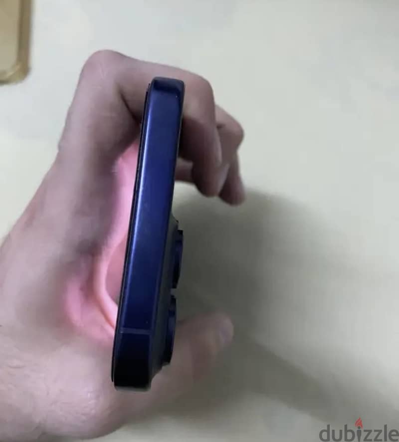 Apple - iPhone 15 Pro Max 3