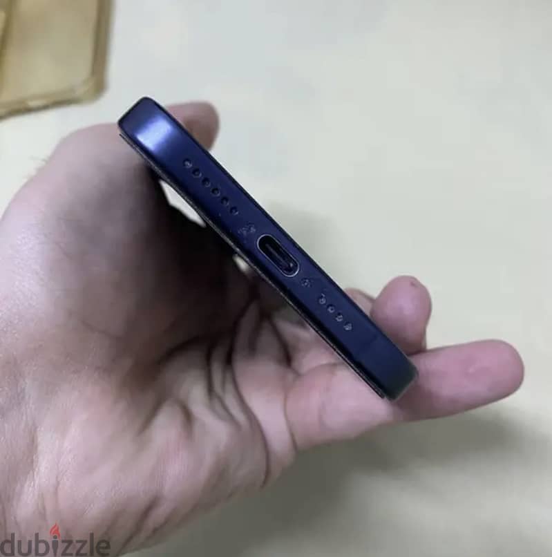 Apple - iPhone 15 Pro Max 4