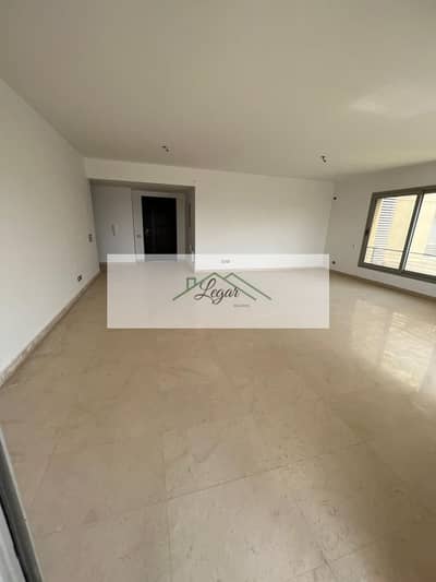 Apartment for sale in Palm Parks Compound (Palm Hills) – 236 sqm, super-lux finish, at an exceptional price.