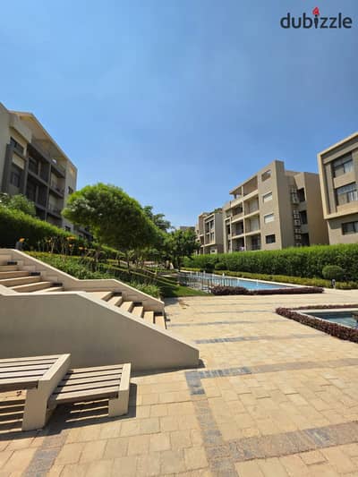 Apartment for rent with air conditioners in Al Marasem in the heart of the New Cairo Settlement, 136 meters, 2 bedrooms, 2 bathrooms, great location,