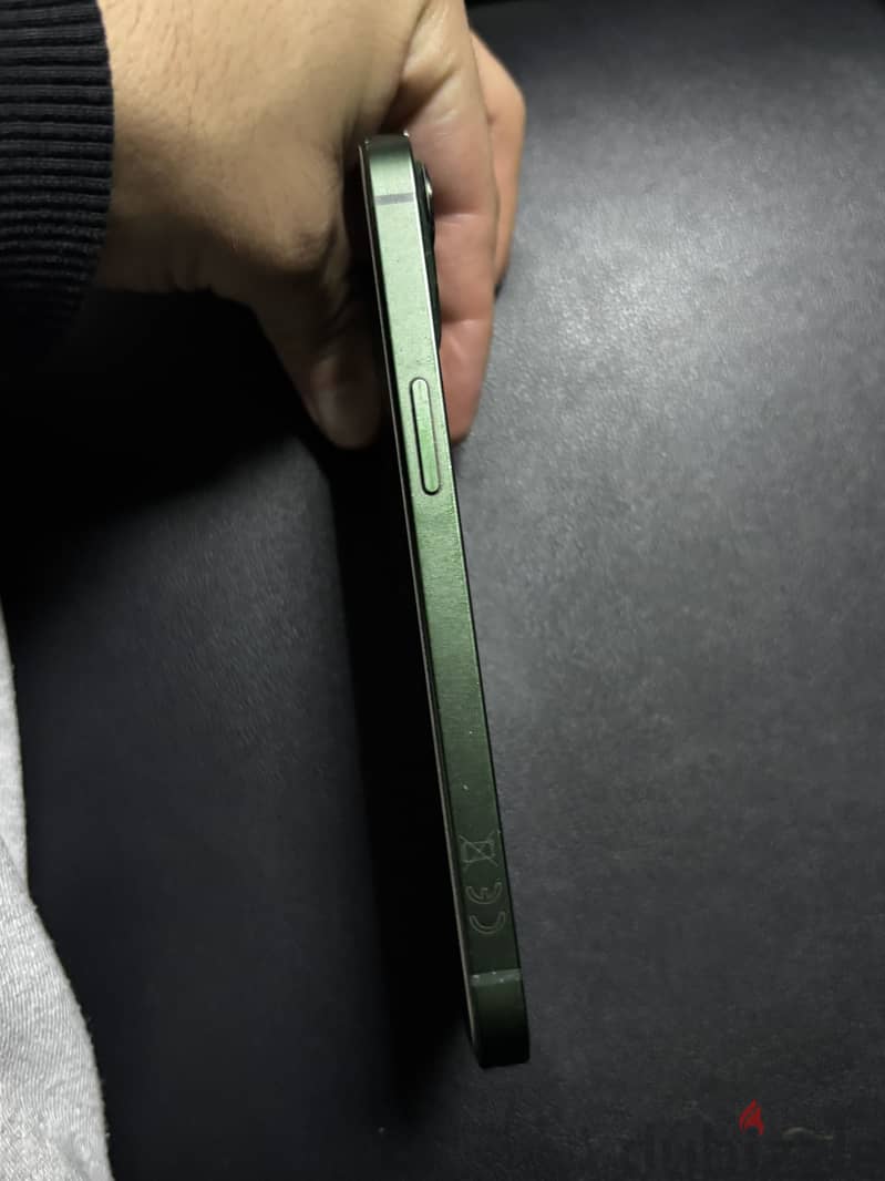 Apple - iPhone 13 4