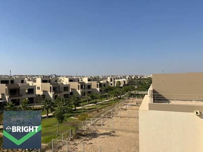 فيلا | نصف تشطيب أربع غرف نوم واستلام فوري | 257 متر وأرض 416 متر وروف 95 متر | ذا كراون