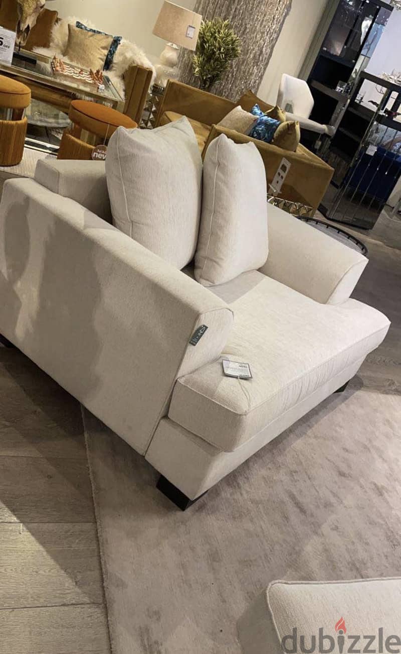 U shape sofa + arm chair 2