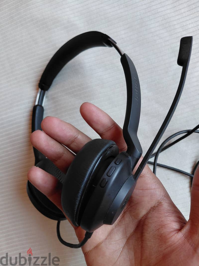 Jabra Evolve2 30 SE 3