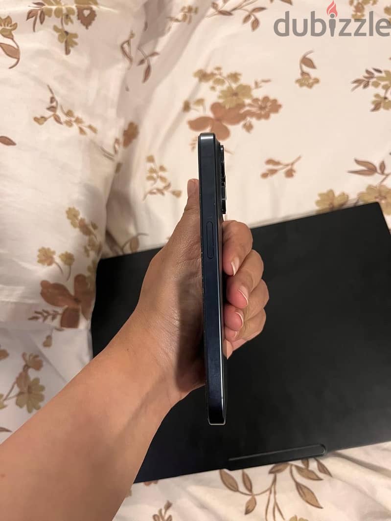 Apple - iPhone 15 Pro 5