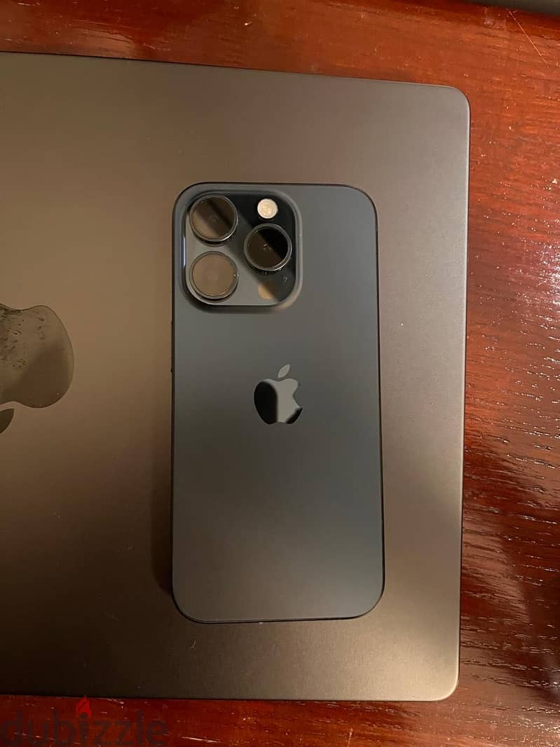 Apple - iPhone 15 Pro 6