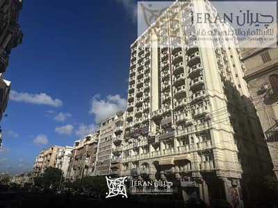 Luxury apartment for sale 188m in Al-Azareeta directly on the tram