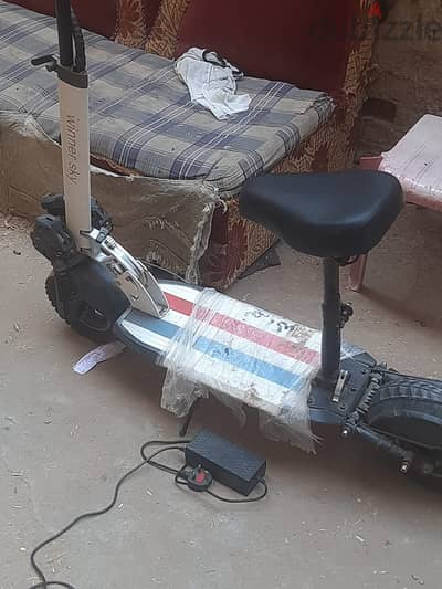 سكوتر كهربائي من العلامة التجارية Winner Sky