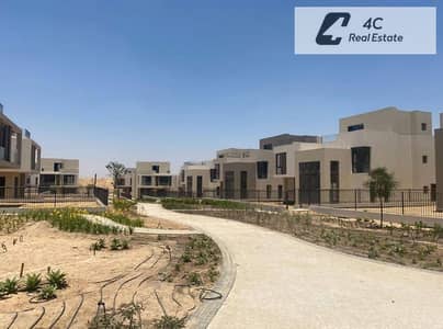 فيلا تاون هاوس استلام فوري بالتقسيط 3/4 تشطيب برايم لوكيشن في سوديك ايست - اوبن فيو - for sale in sodic east