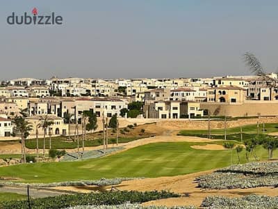 فيلا بسعر مميز للبيع في اب تاون كايرو متشطبة بالكامل في اب تاون كايرو