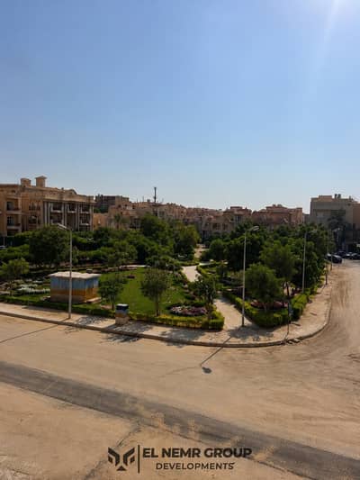 Apartment for sale in the Diplomats Compound, directly from the owner, near Arabella Plaza.