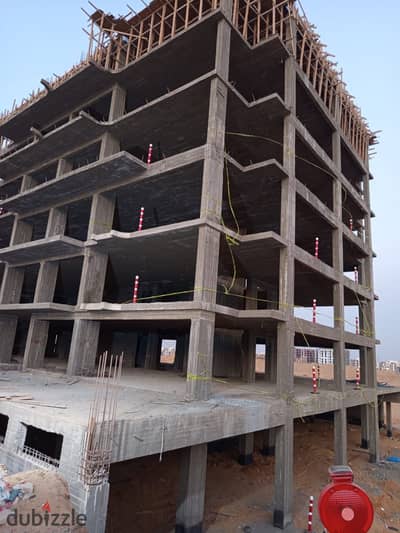 79m² one-bedroom apartment for sale in Elysium Compound, Sheikh Zayed; 5% down payment and installments up to 10 years.