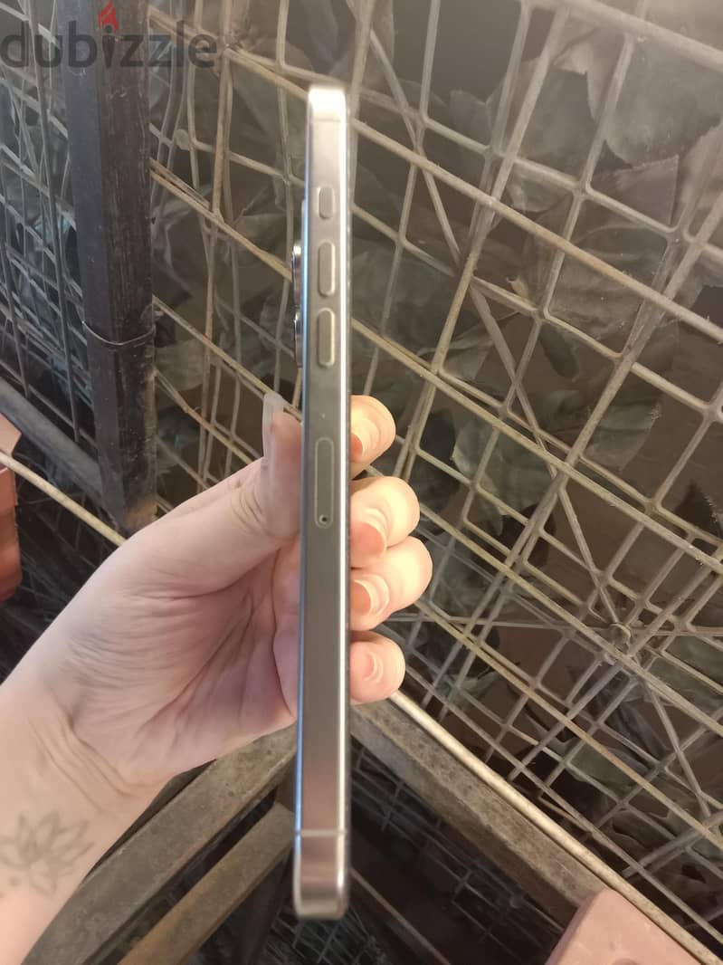 Apple - iPhone 16 Pro Max 5