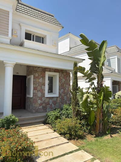 town house at the initial offering price immediately in the heart of the Fifth Settlement with Mountain View 1.1