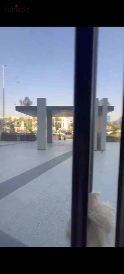 Prime Corner Retail Shop for Rent | Central Avenue 210 sqm – Sheikh Zayed