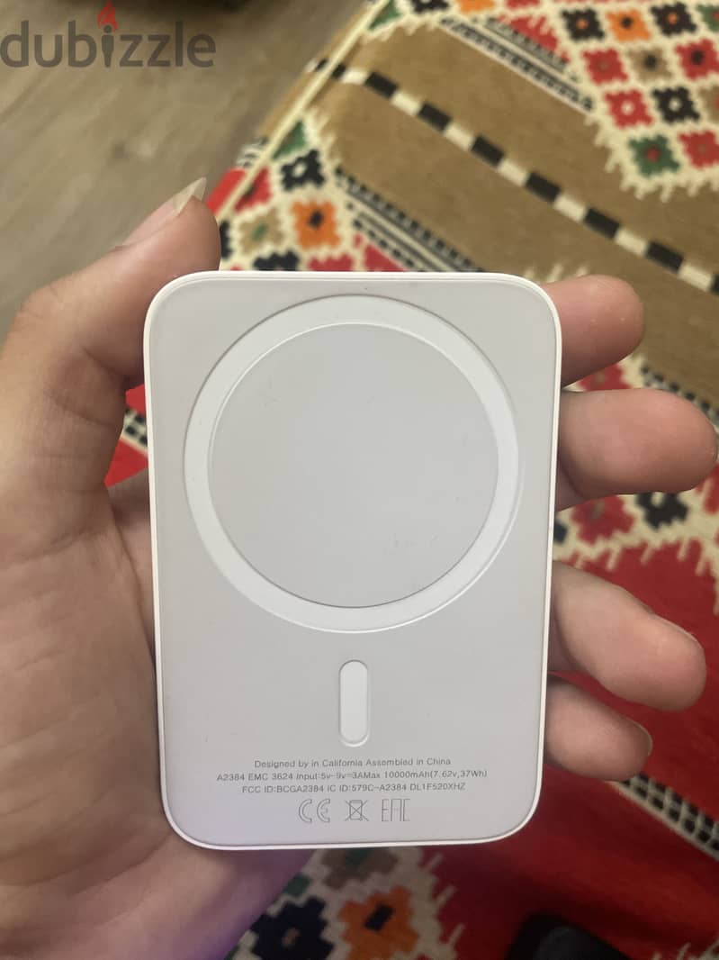 Magnetic wireless MagSafe 1