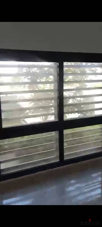For sale in Madinaty: Ground floor 96m, ready to move, all fees paid. Garden/street view.