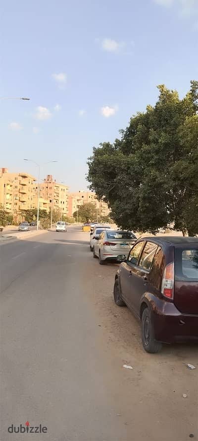 قطعه ارض للبيع في الحي الاول بجوار جامعه نوال الدجوي