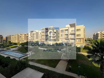 شقة بجاردن للبيع متشطبة بالكامل في كبموند فيفث اسكوير المراسم